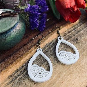 Teardrop Wave Earrings
